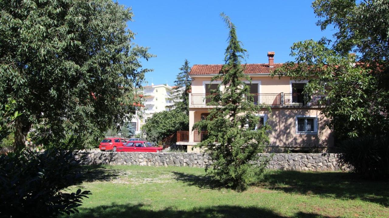 Apartments Grzetic Malinska Buitenkant foto